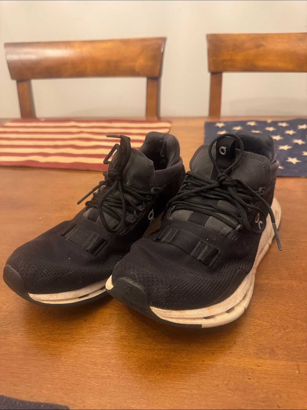 Men's Black Performance Sneakers with White Midsole